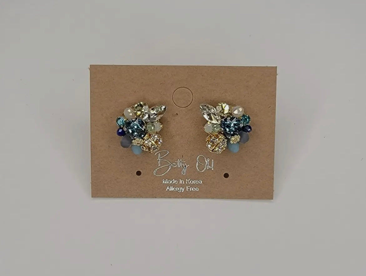 Handmade Pearl and Swarovski Elements Earrings