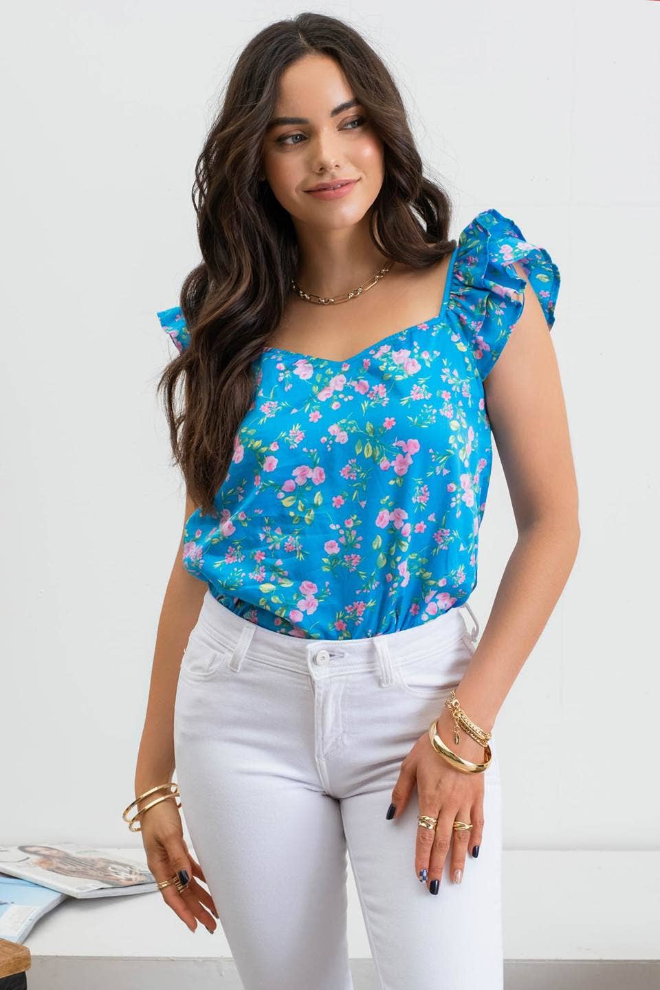 BLUE FLORAL SWEETHEART NECK RUFFLE SLEEVE TOP