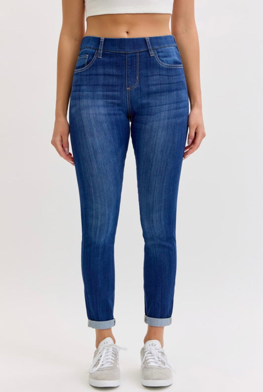 Dark Mid-Rise Pull On Crop Skinny